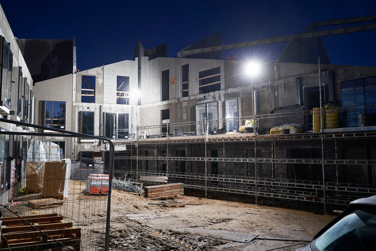 WorkLight 3 - lysmast med tre fritbevægelige LED-projektører (ekskl. moms)