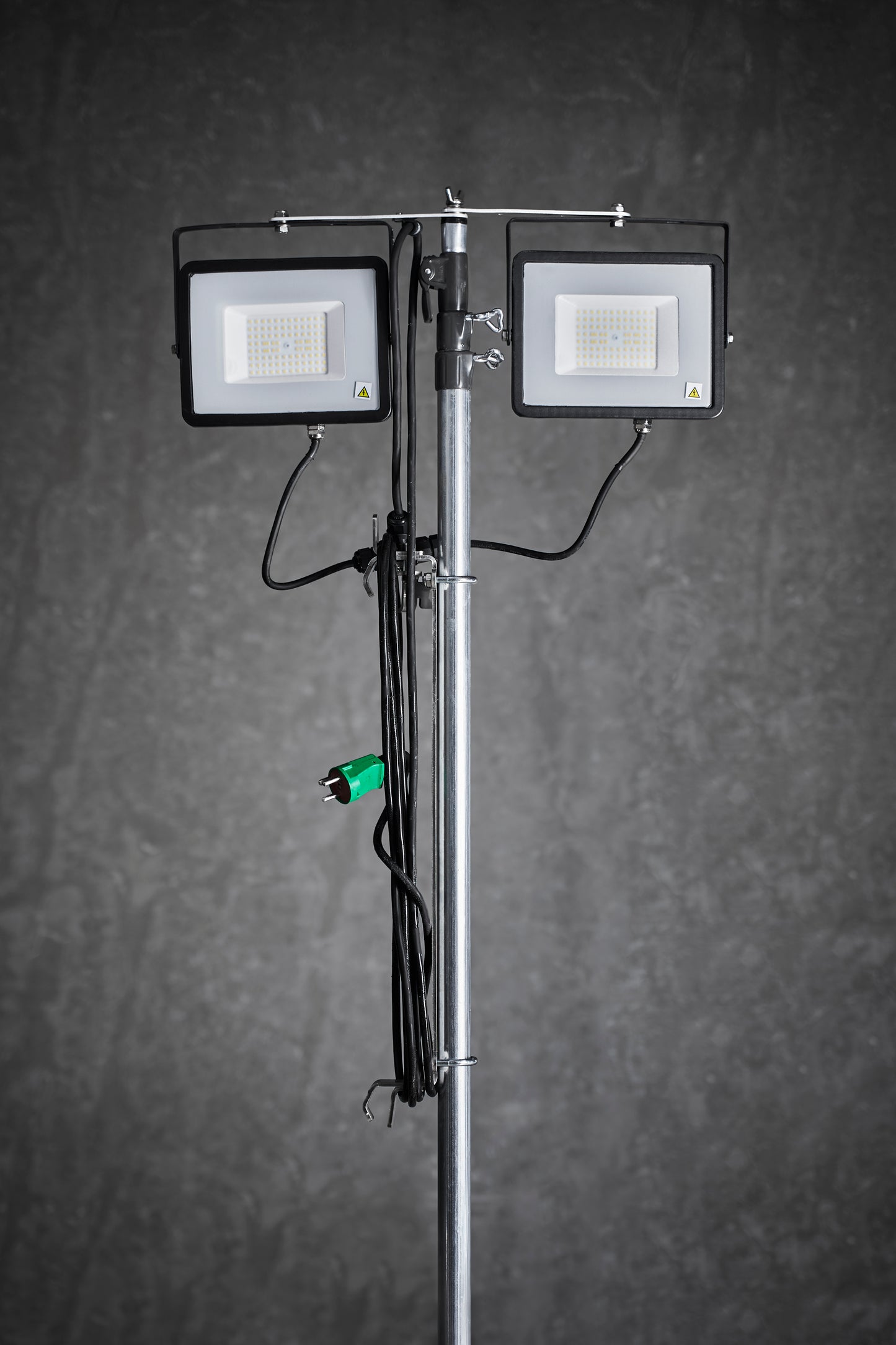 WorkLight 2 - lysmast med to fritbevægelige LED-projektører (ekskl. moms)
