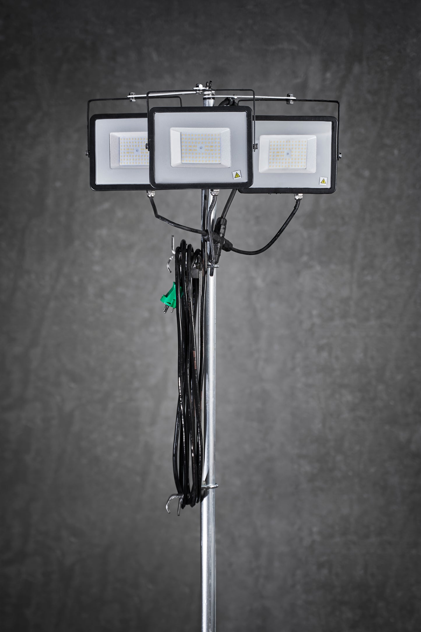 WorkLight 3 - lysmast med tre fritbevægelige LED-projektører (ekskl. moms)
